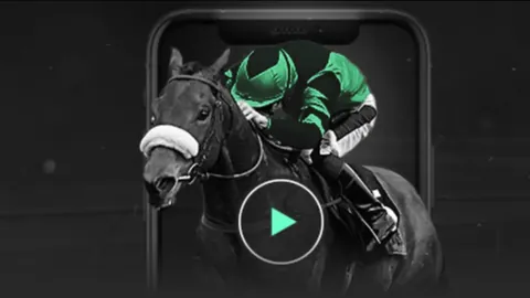 兹维列夫逆转德约科维奇，抢七胜出晋级澳网男单决赛